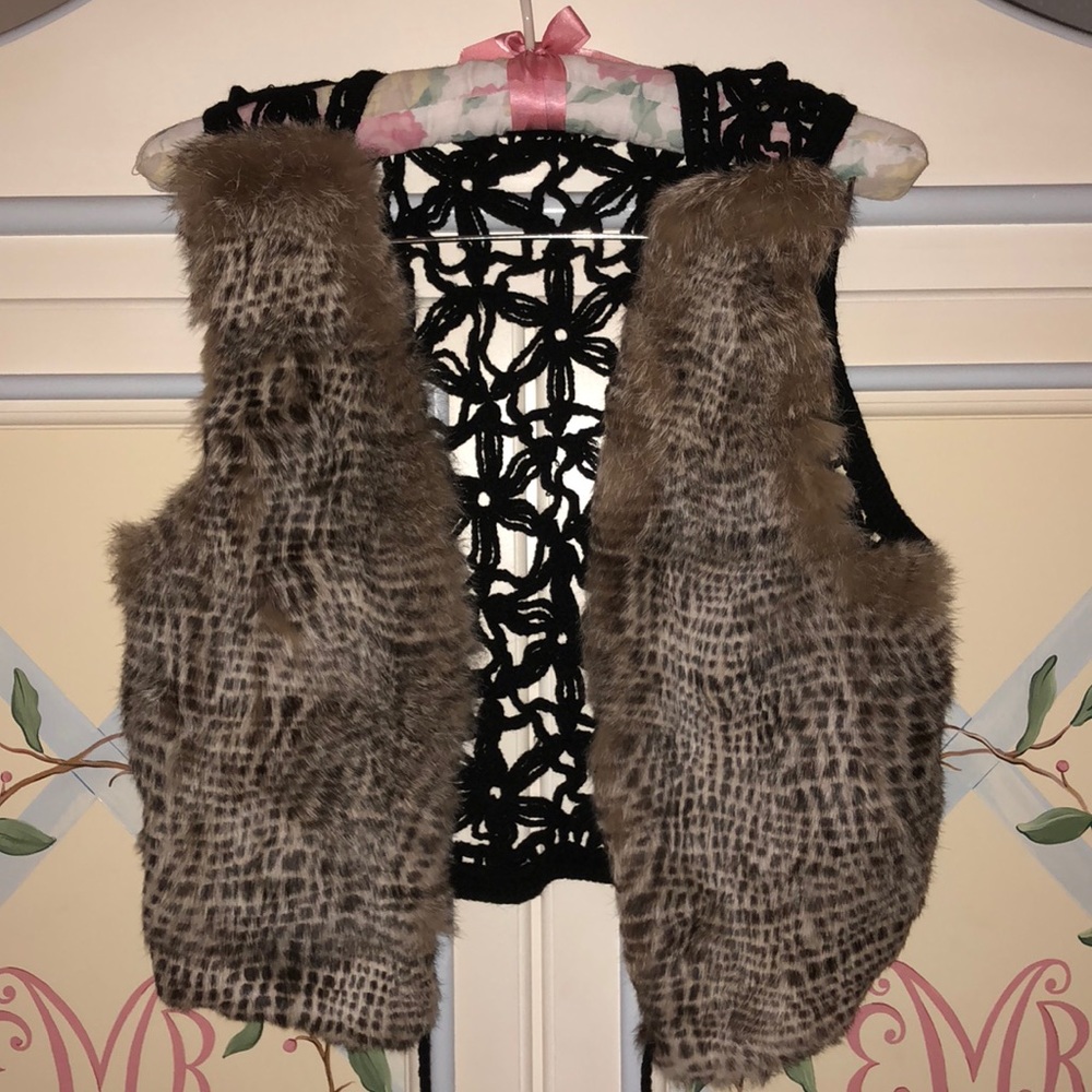 REAL fur mini vest with crochet back